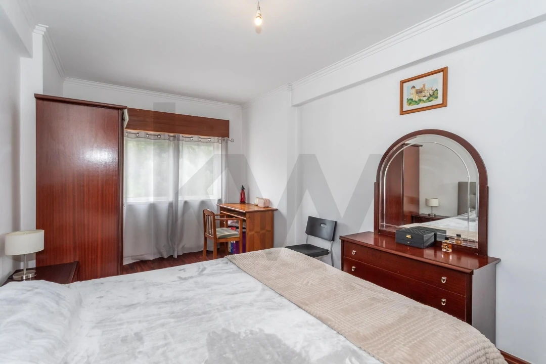 Apartamento T2 para Venda em Queluz e Belas Foto 12