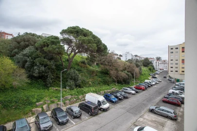 Apartamento T2 para Venda em Queluz e Belas