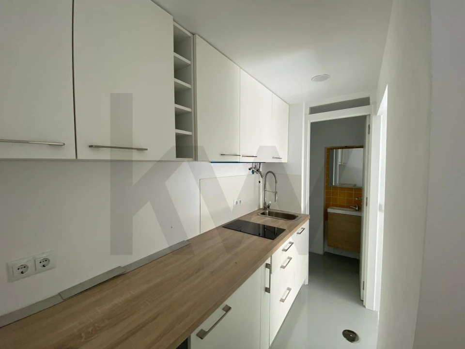 Loja para Venda em Campo de Ourique Foto 6