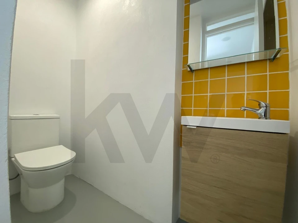 Loja para Venda em Campo de Ourique Foto 8