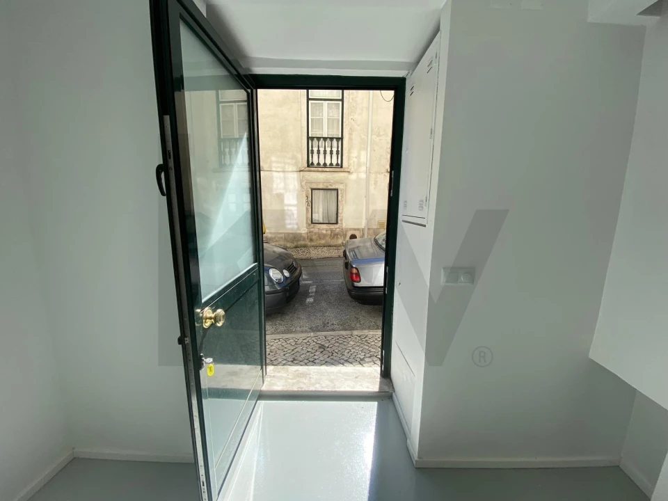 Loja para Venda em Campo de Ourique Foto 7