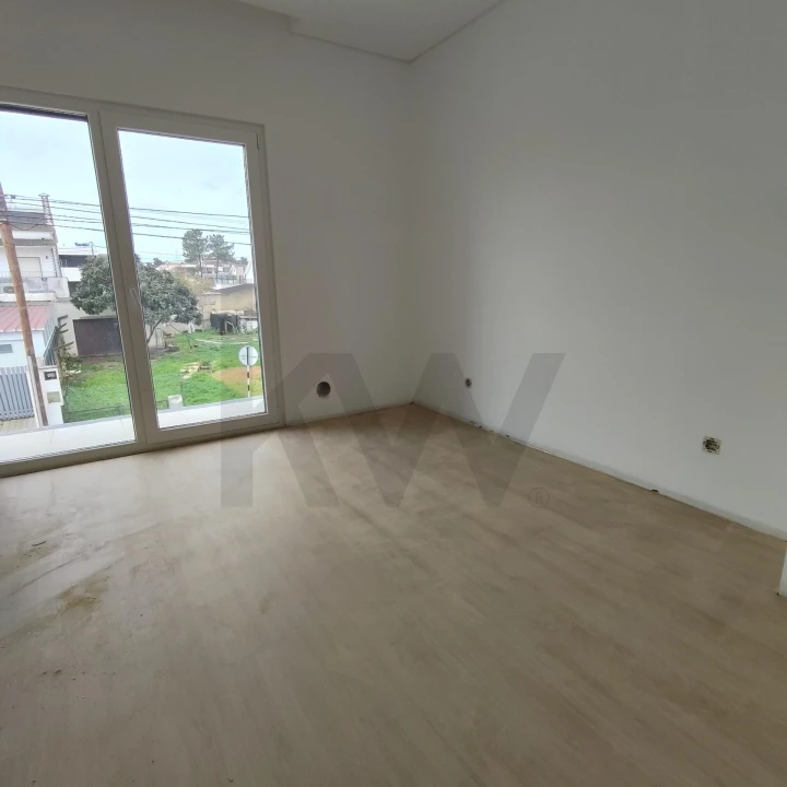 Moradia T4 para Venda em Fernao Ferro Foto 5