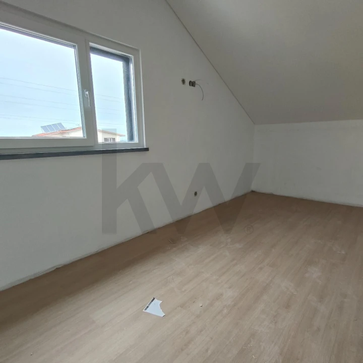 Moradia T4 para Venda em Fernao Ferro Foto 12