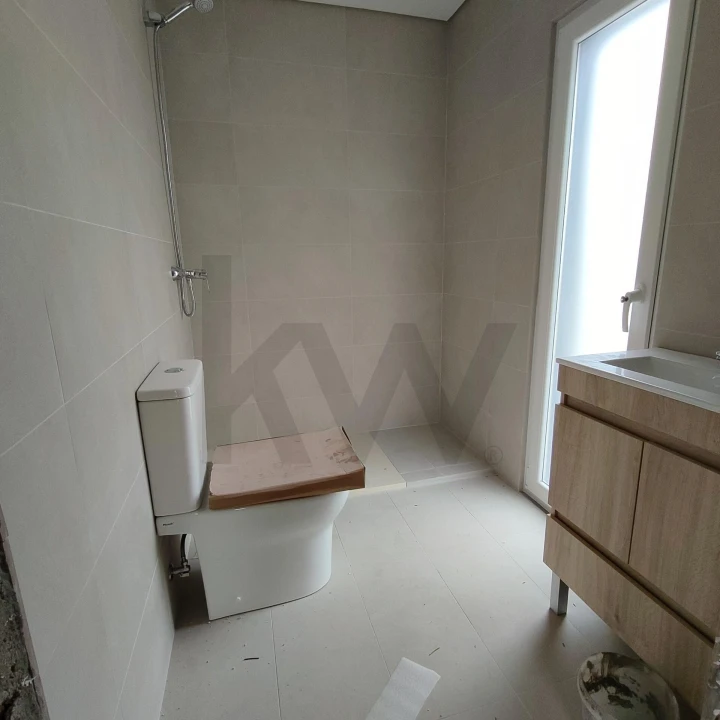 Moradia T4 para Venda em Fernao Ferro Foto 4