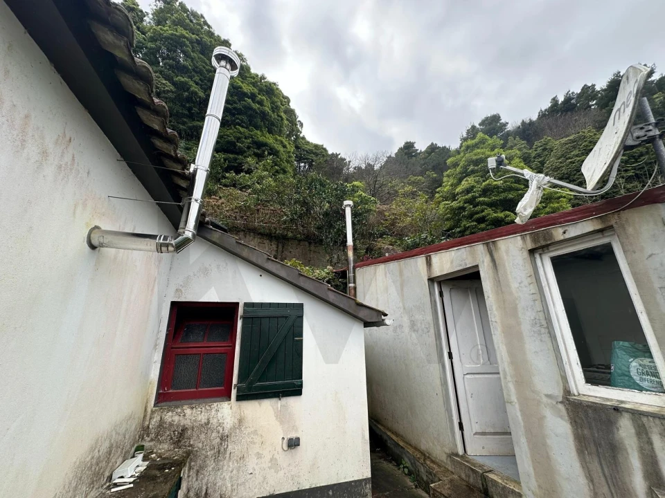 Moradia T3 para Venda em Lomba da Fazenda Foto 4