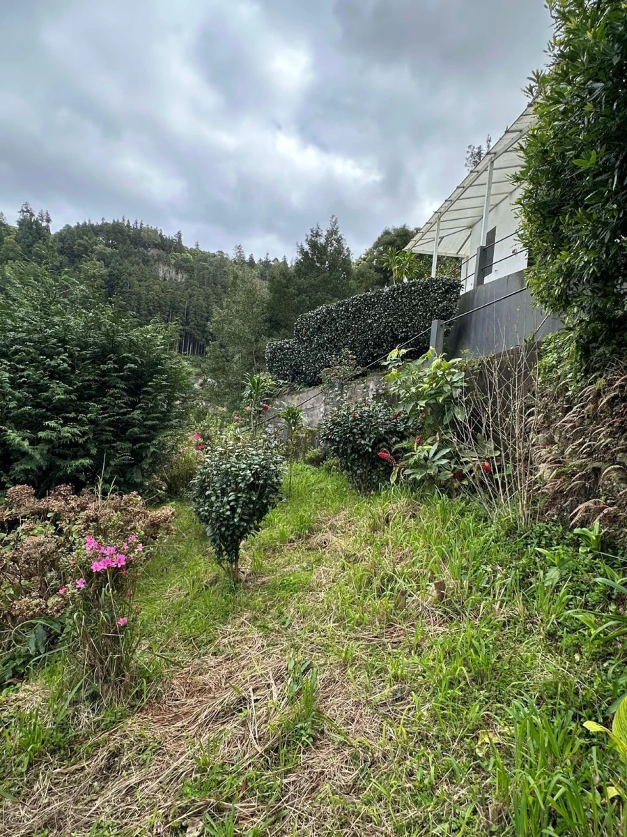 Moradia T3 para Venda em Lomba da Fazenda Foto 18