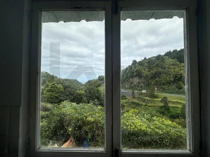 Moradia T3 para Venda em Lomba da Fazenda Foto 1