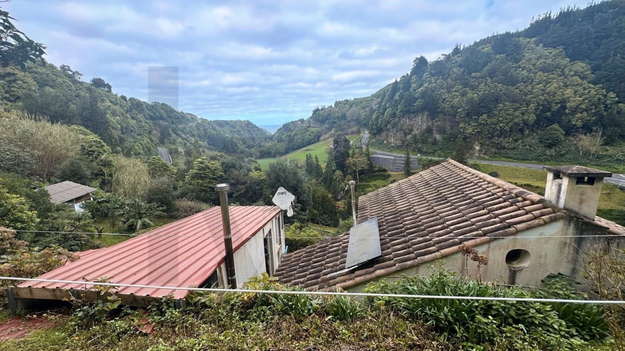 Moradia T3 para Venda em Lomba da Fazenda Foto 21