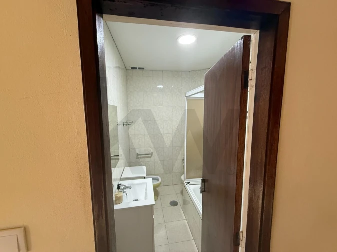 Apartamento T2 para Venda em Rio Tinto Foto 8