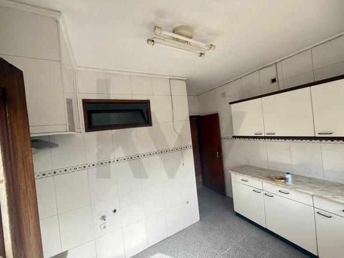 Apartamento T2 para Venda em Rio Tinto Foto 5