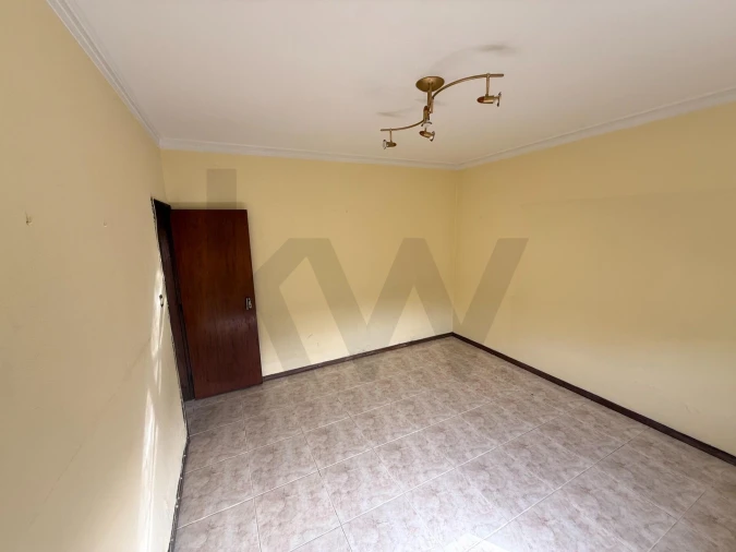 Apartamento T2 para Venda em Rio Tinto Foto 4