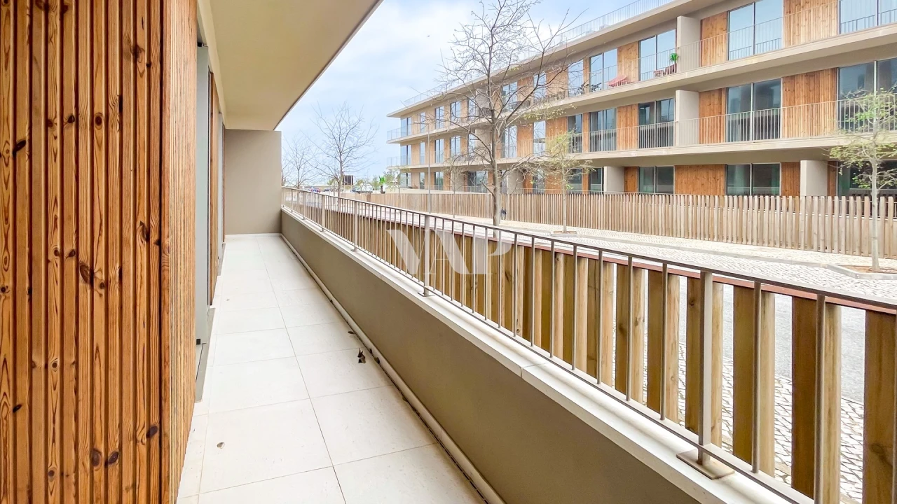 Apartamento T2 para Arrendamento em Quarteira Foto 21