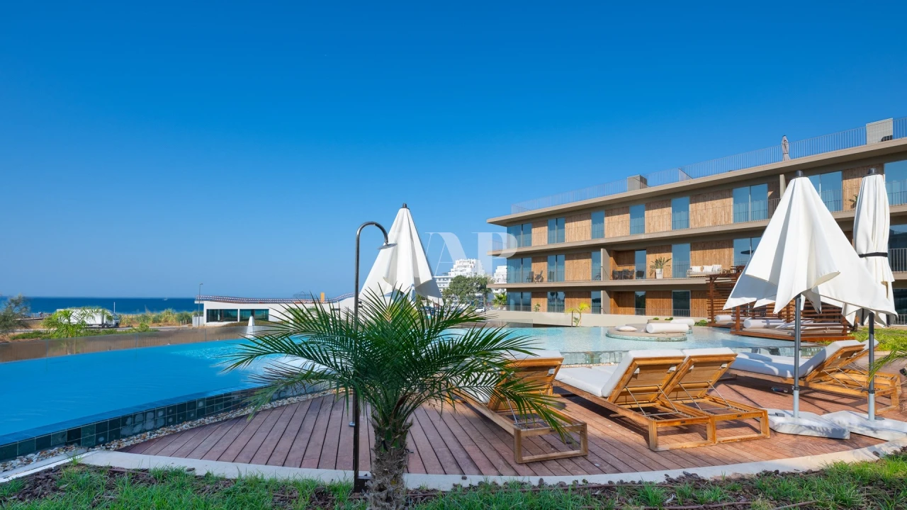 Apartamento T2 para Arrendamento em Quarteira Foto 24