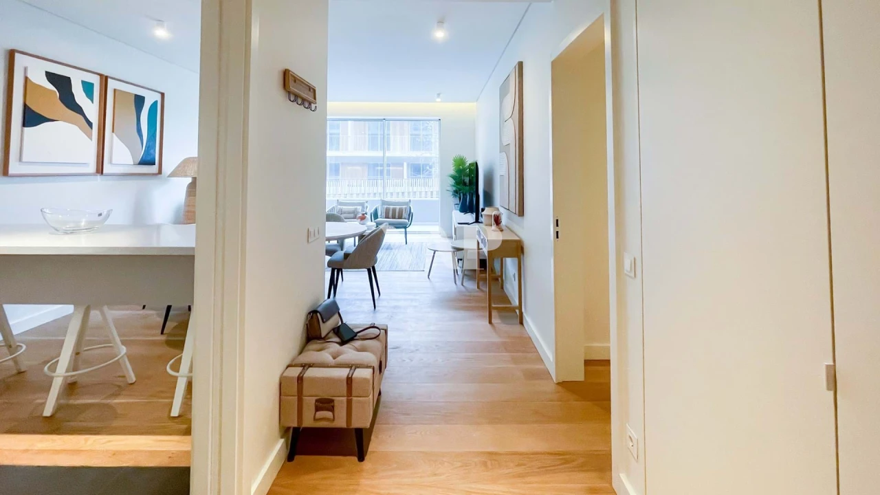 Apartamento T2 para Arrendamento em Quarteira Foto 6