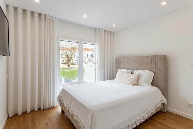 Moradia T2 para Venda em Santa Iria de Azoia, São João da Talha e Bobadela Foto 25