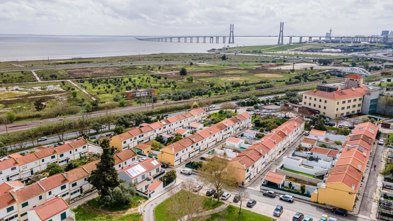 Moradia T2 para Venda em Santa Iria de Azoia, São João da Talha e Bobadela Foto 41