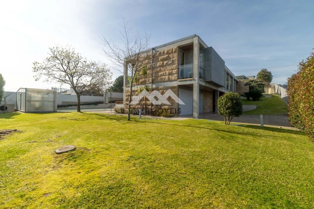 Moradia T3 para Venda em Penafiel Foto 3