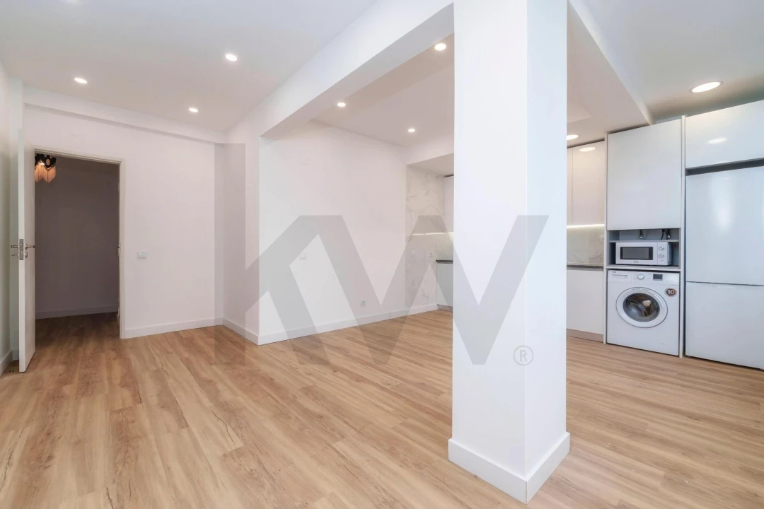 Apartamento T1 para Venda em Faro (Sé e São Pedro) Foto 7