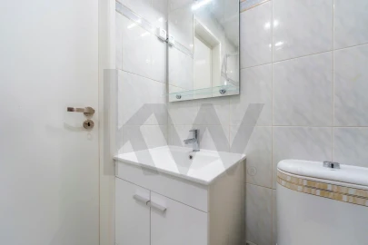 Apartamento T1 para Venda em Faro (Sé e São Pedro)