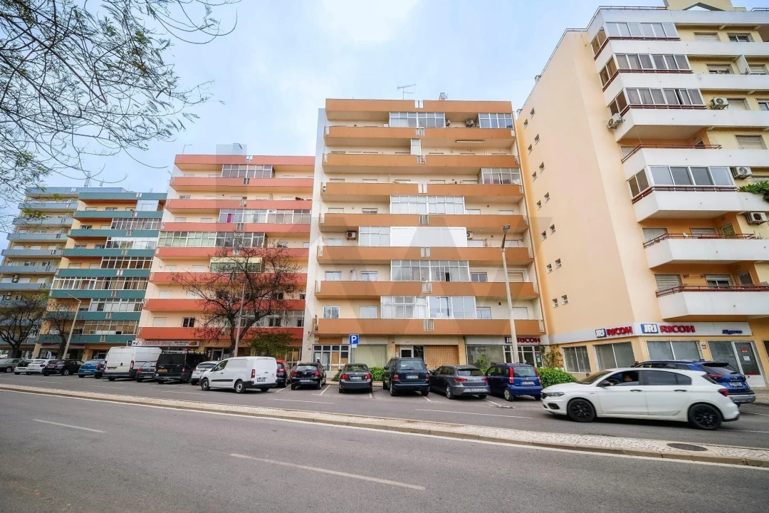 Apartamento T1 para Venda em Faro (Sé e São Pedro) Foto 47