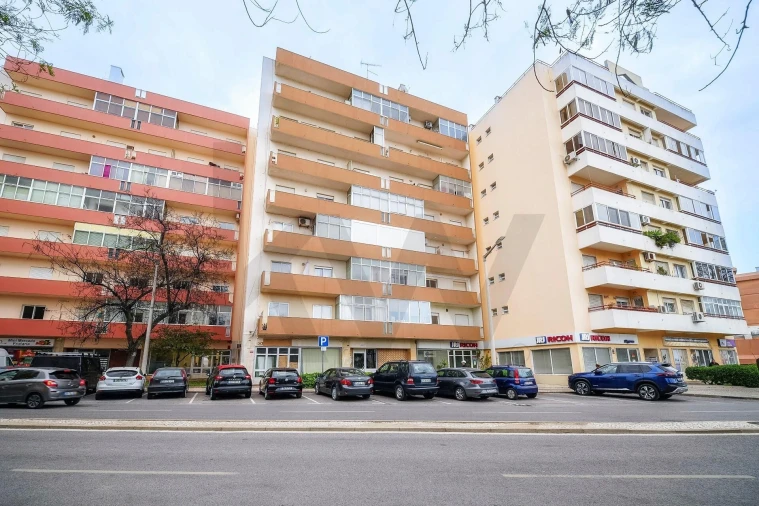 Apartamento T1 para Venda em Faro (Sé e São Pedro) Foto 46