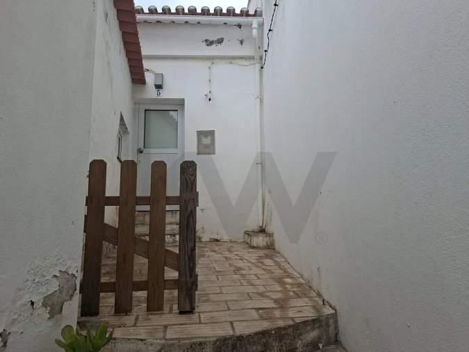 Moradia T1 para Venda em Vila do Bispo e Raposeira Foto 9