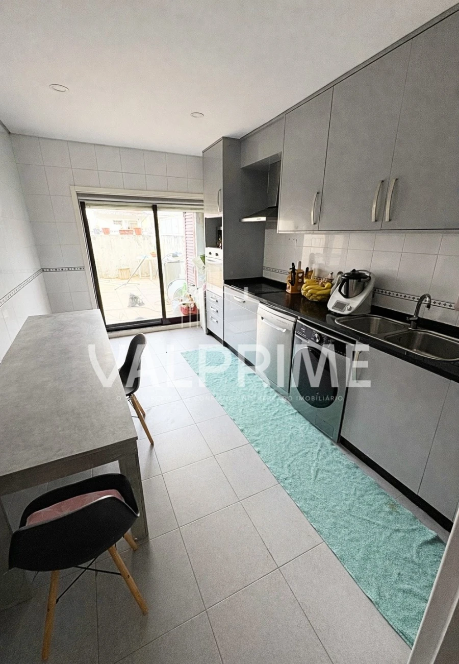 Apartamento T2 para Venda em Ermesinde Foto 5