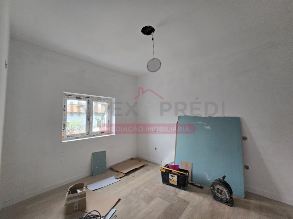 Moradia T5 para Venda em São Lourenço do Bairro Foto 24