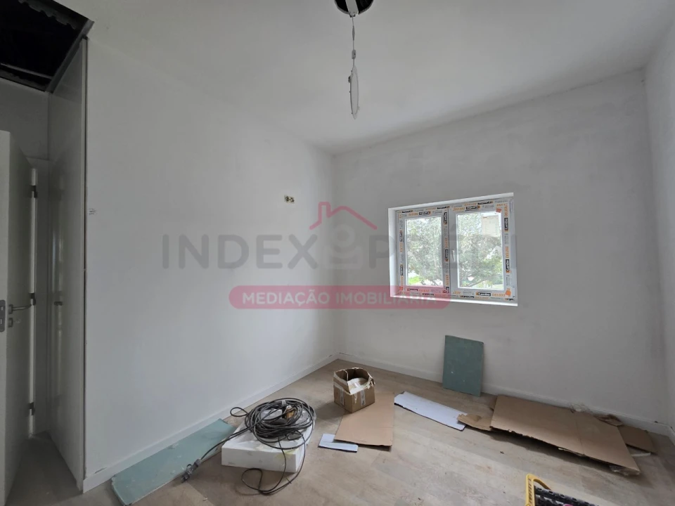 Moradia T5 para Venda em São Lourenço do Bairro Foto 25