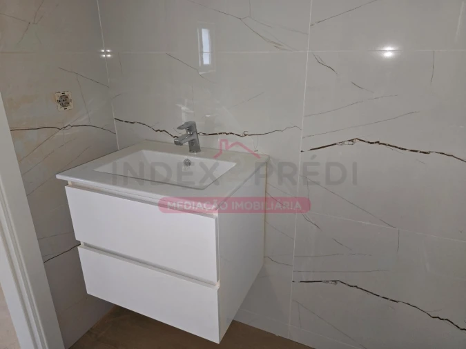 Moradia T5 para Venda em São Lourenço do Bairro Foto 22