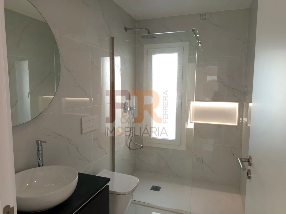 Moradia T3 para Venda em Fernao Ferro Foto 13