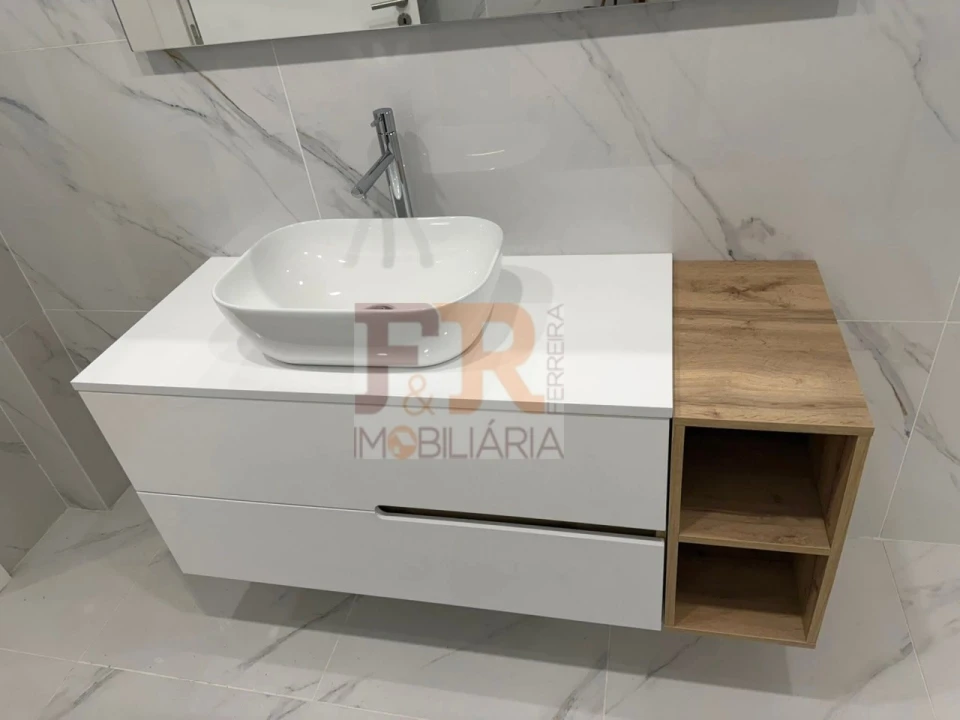 Moradia T3 para Venda em Fernao Ferro Foto 16