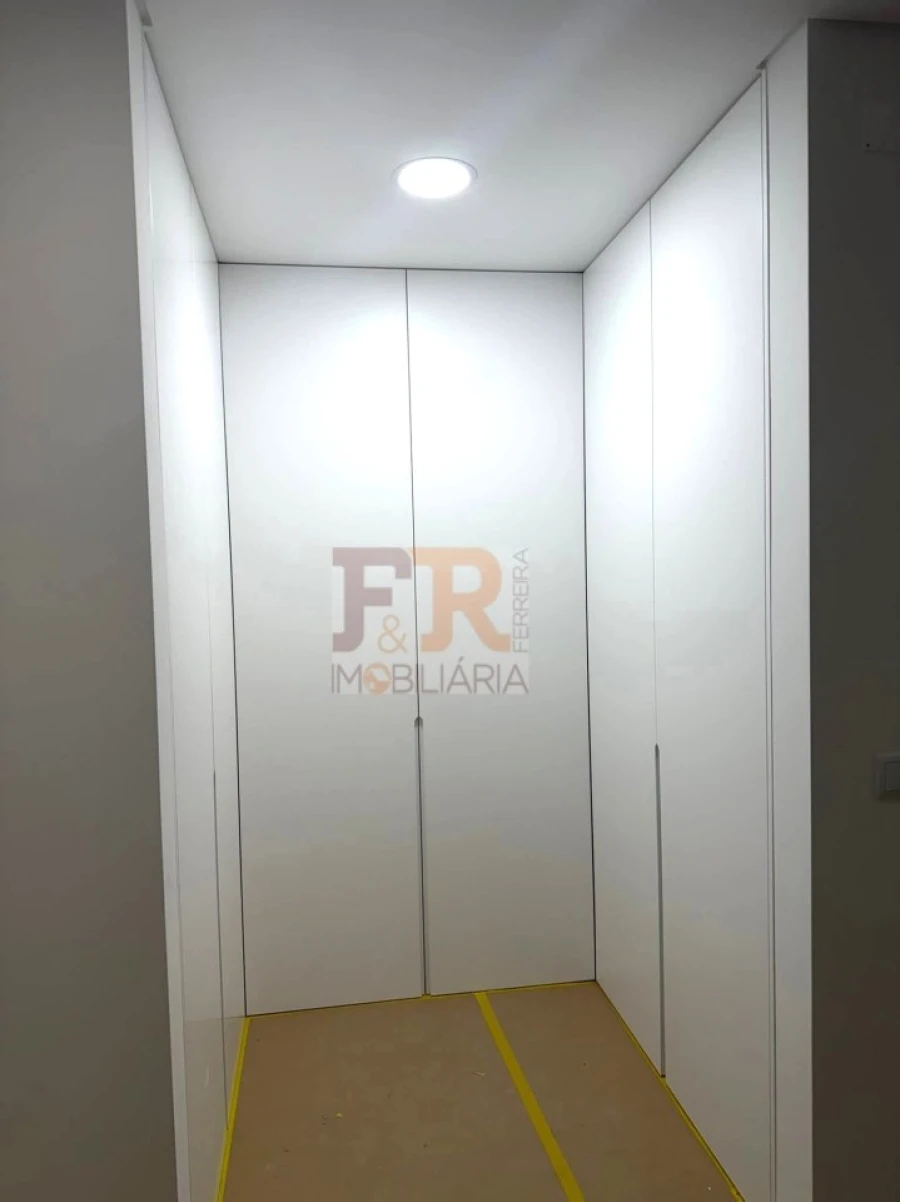 Moradia T3 para Venda em Fernao Ferro Foto 12