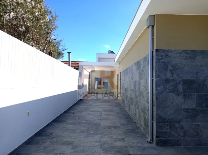 Moradia T3 para Venda em Fernao Ferro Foto 6