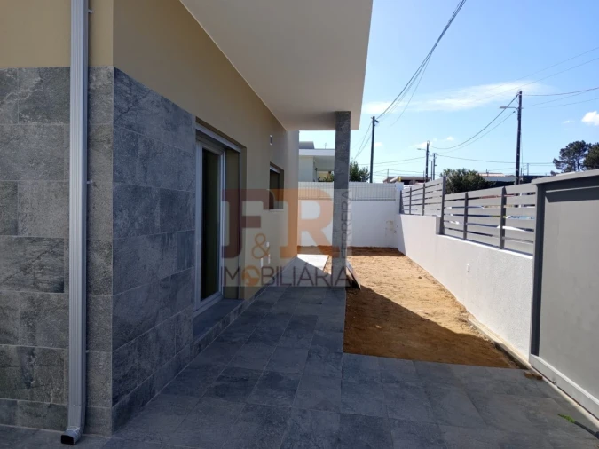 Moradia T3 para Venda em Fernao Ferro Foto 26