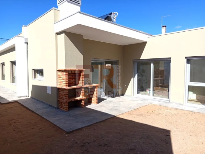 Moradia T3 para Venda em Fernao Ferro Foto 4