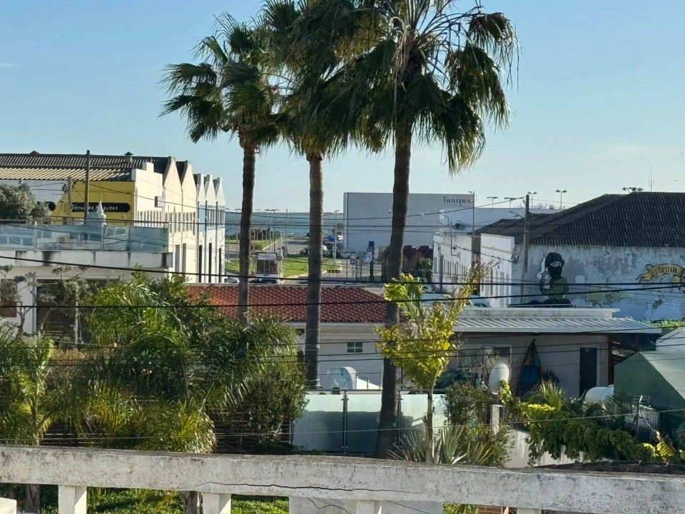 Moradia T2 para Venda em Quelfes Foto 35