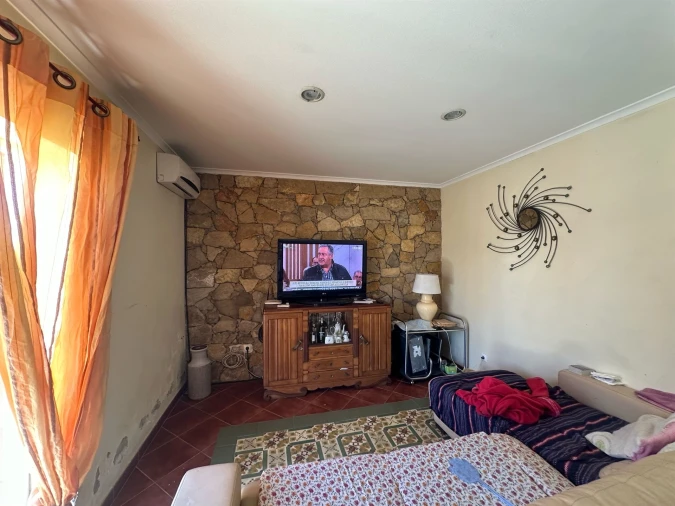 Moradia T2 para Venda em Quelfes Foto 22