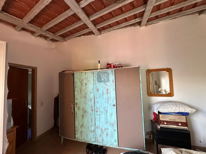 Moradia T2 para Venda em Quelfes Foto 27