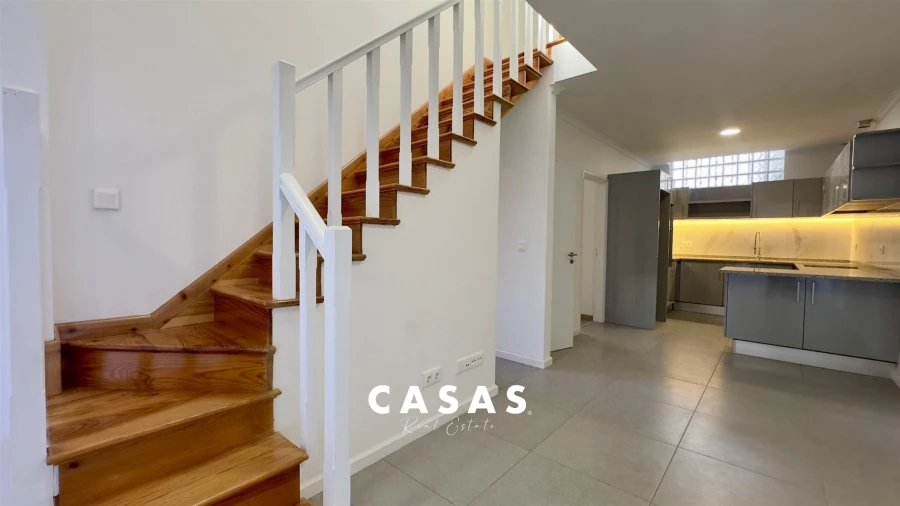 Moradia T3 para Venda em Funchal (Santa Luzia) Foto 9