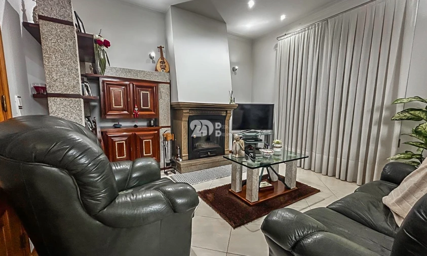 Moradia T4 para Venda em Lemenhe, Mouquim e Jesufrei Foto 6