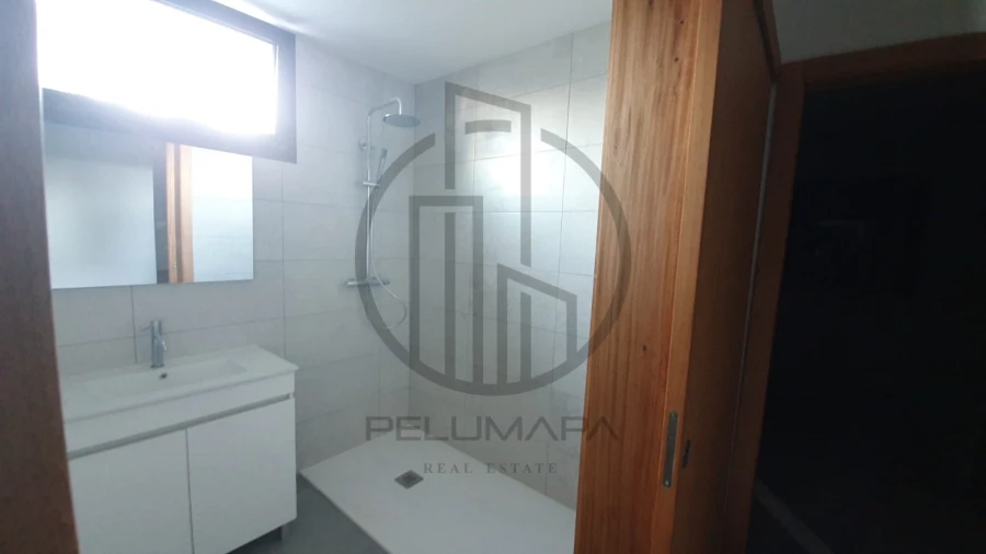 Apartamento T3 para Venda em Oliveira (Santa Maria) Foto 22