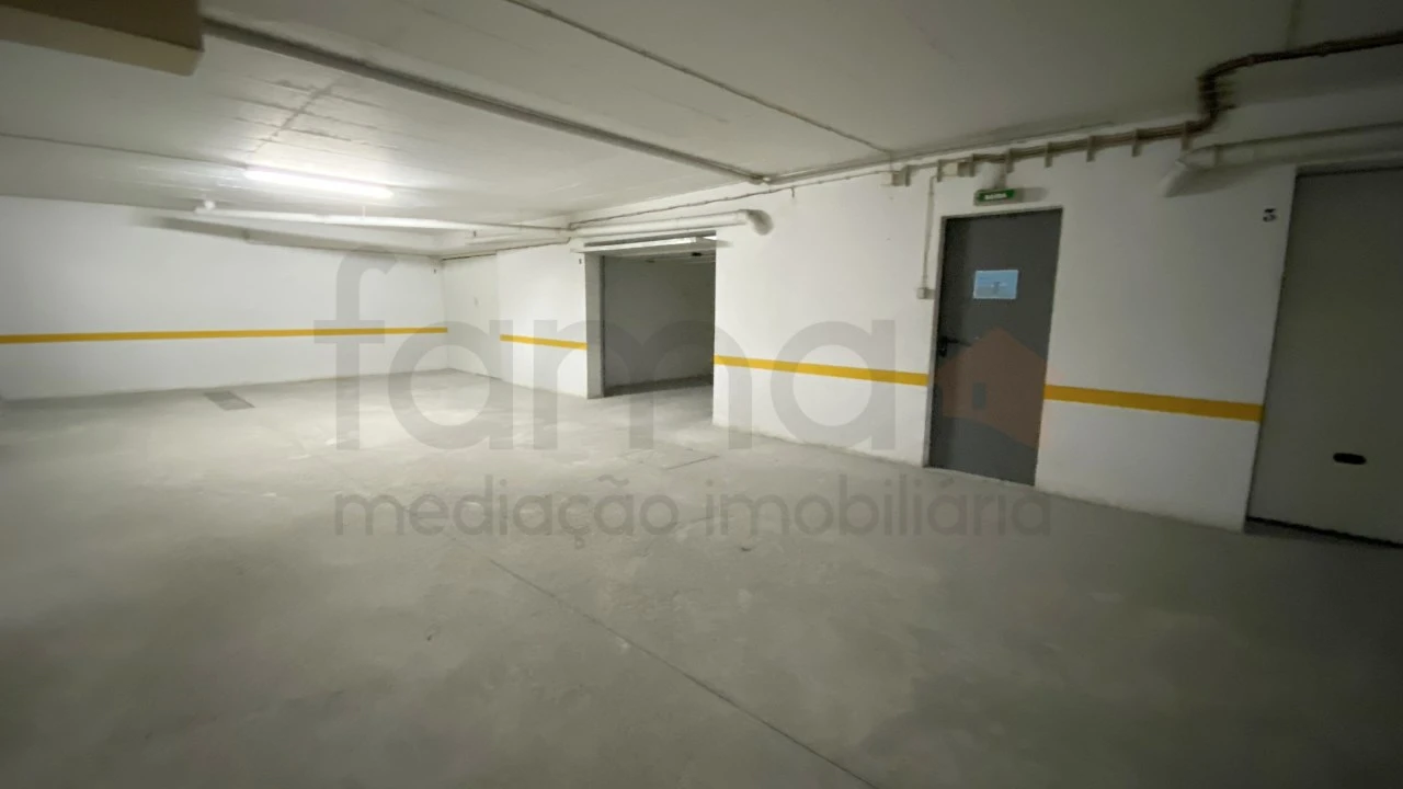 Garagem para Arrendamento em Pinhal Novo Foto 5