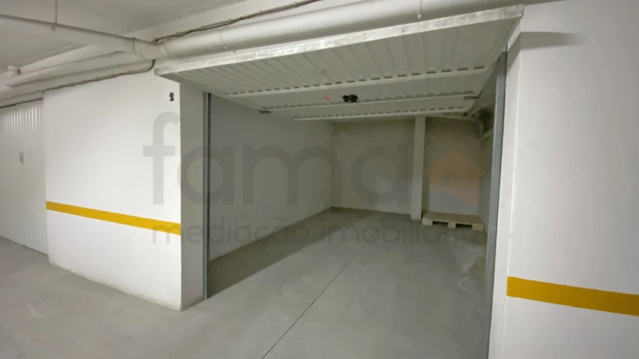 Garagem para Arrendamento em Pinhal Novo Foto 1