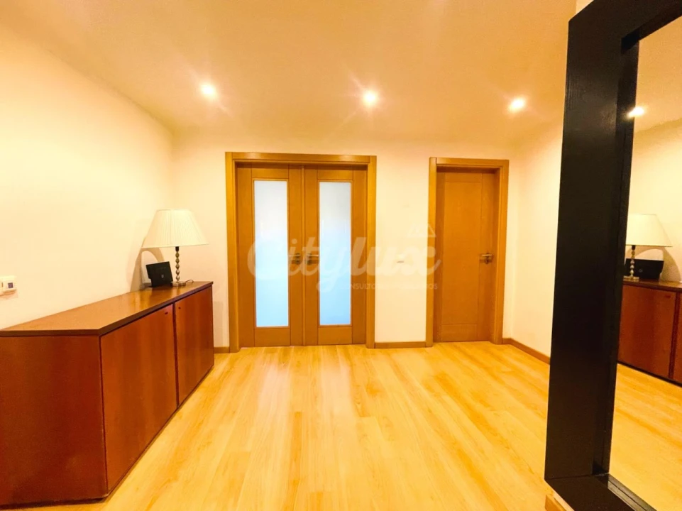 Apartamento T2 para Venda em Alcabideche Foto 9