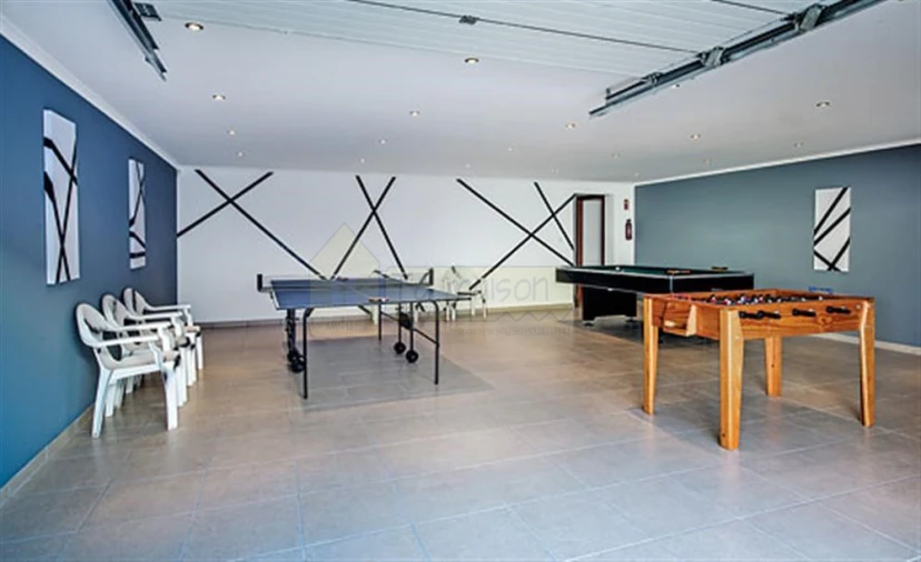 Moradia T4 para Venda em Quelfes Foto 19