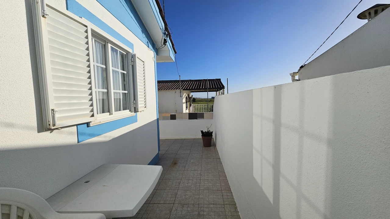 Moradia T3 para Venda em Atouguia da Baleia Foto 4
