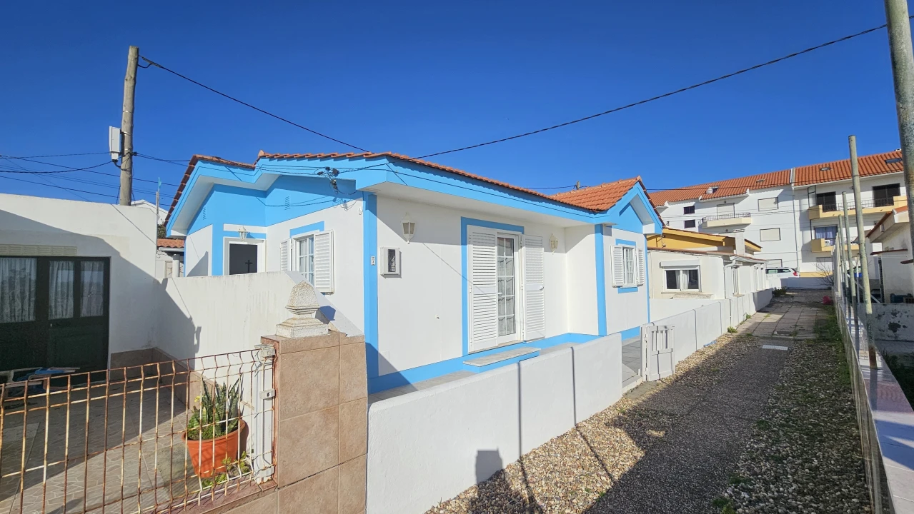 Moradia T3 para Venda em Atouguia da Baleia Foto 1