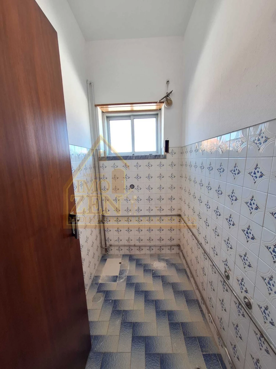 Apartamento T2 para Venda em Alfeizerão Foto 7