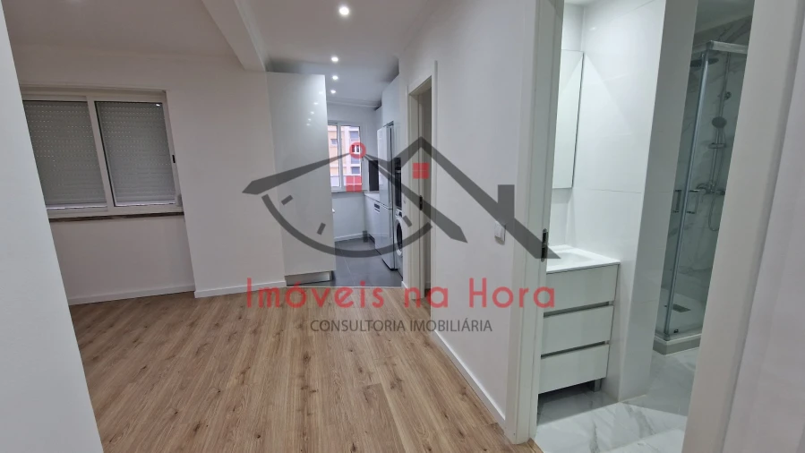 Apartamento T3 para Venda em Queluz e Belas Foto 8